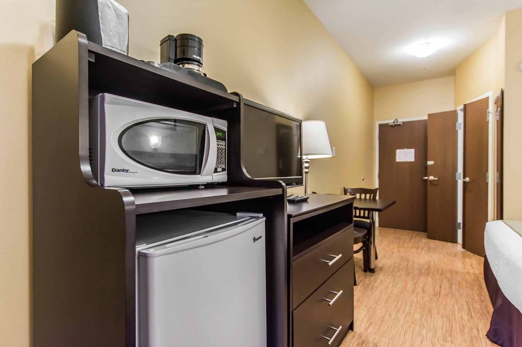 Quality Inn Moncton Exterior foto